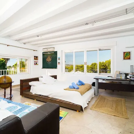 Los Aguilares Villa *